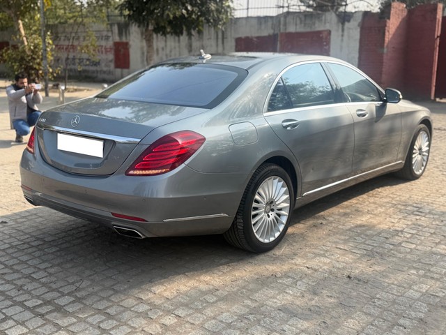 Second-hand 2015 Mercedes-Benz S-Class Maybach S500 for sale in New Delhi-9