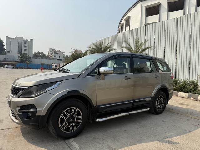 Second-hand 2017 Tata Hexa XTA for sale in Thane-9