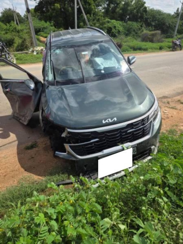 Kia Seltos HTE Second-hand 2023 Kia Seltos HTE for sale in Ranga reddy-1