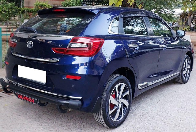 Second-hand 2024 Toyota Glanza V AMT for sale in New Delhi-7