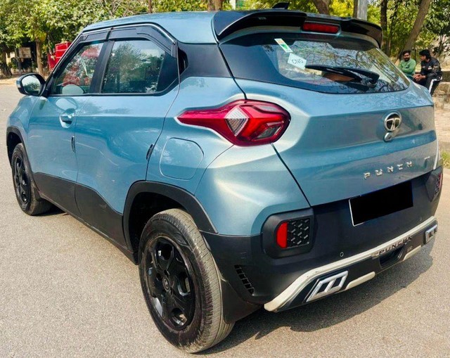 Second-hand 2024 Tata Punch Accomplished Plus CNG for sale in New Delhi-10