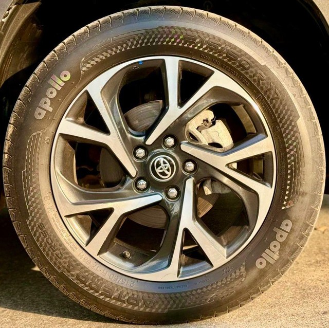 Second-hand 2023 Toyota Hyryder E for sale in New Delhi-9