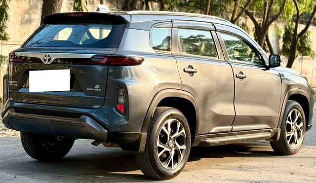 Second-hand 2023 Toyota Hyryder E for sale in New Delhi-2