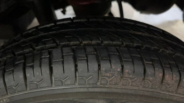 Second-hand 2014 Hyundai EON Era Plus for sale in Greater Noida-31