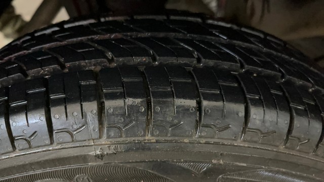 Second-hand 2014 Hyundai EON Era Plus for sale in Greater Noida-29