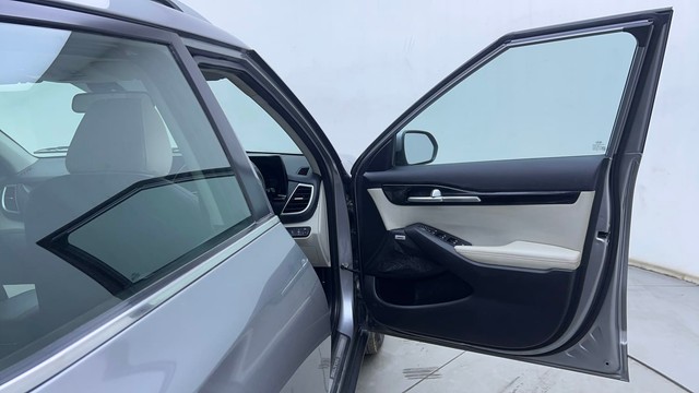 Second-hand 2020 Kia Seltos GTX Plus Diesel AT for sale in Hyderabad-16