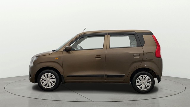 Second-hand 2023 Maruti Wagon R VXI CNG for sale in Lucknow-5
