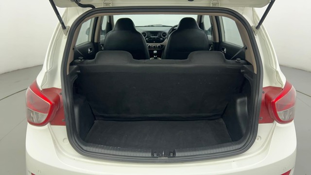 Second-hand 2015 Hyundai Grand i10 1.2 Kappa Sportz BSIV for sale in Ahmedabad-9