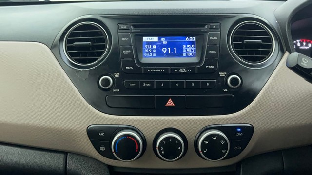 Second-hand 2015 Hyundai Grand i10 1.2 Kappa Sportz BSIV for sale in Ahmedabad-32