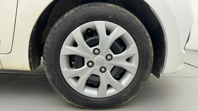 Second-hand 2015 Hyundai Grand i10 1.2 Kappa Sportz BSIV for sale in Ahmedabad-17