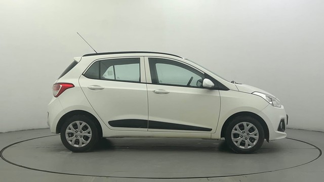 Second-hand 2015 Hyundai Grand i10 1.2 Kappa Sportz BSIV for sale in Ahmedabad-2