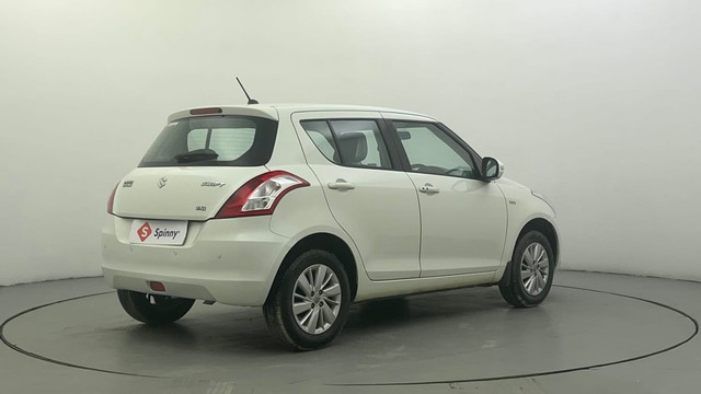 Second-hand 2017 Maruti Swift ZXI for sale in Ahmedabad-3