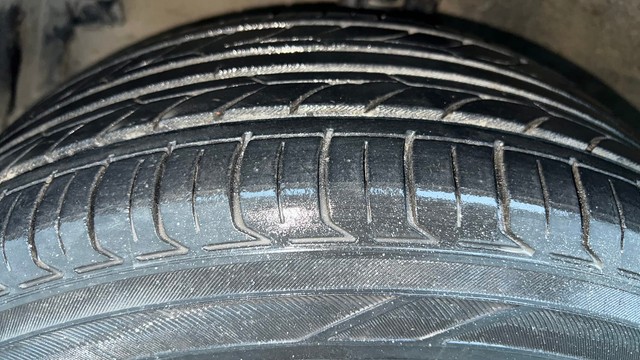 Second-hand 2015 Maruti Suzuki Swift LXI Option for sale in Ghaziabad-26