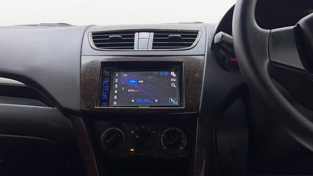 Second-hand 2015 Maruti Suzuki Swift LXI Option for sale in Ghaziabad-24