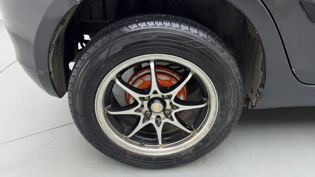 Second-hand 2015 Maruti Suzuki Swift LXI Option for sale in Ghaziabad-18