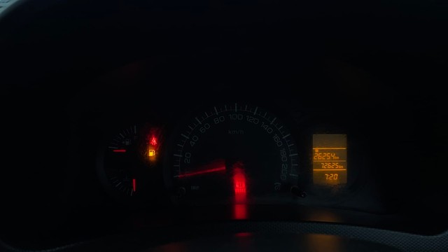 Second-hand 2015 Maruti Suzuki Swift LXI Option for sale in Ghaziabad-13