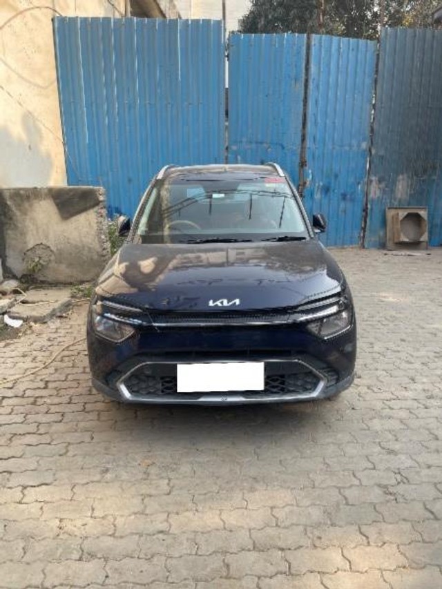Second-hand 2022 Kia Carens Prestige Diesel BSVI for sale in Patna-0