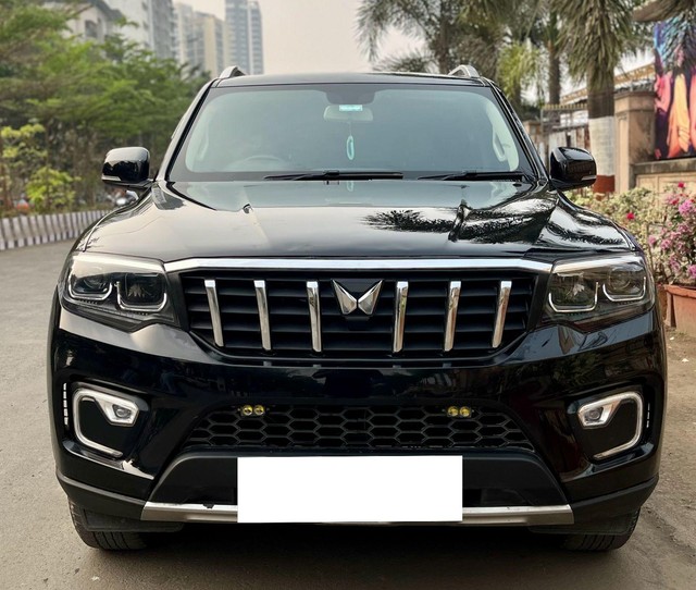 Second-hand 2024 Mahindra Scorpio N Z8 Diesel for sale in Thane-5