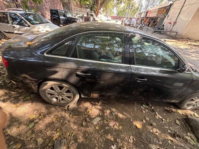 Second-hand 2011 Audi A4 2.0 TDI for sale in Chandigarh-3