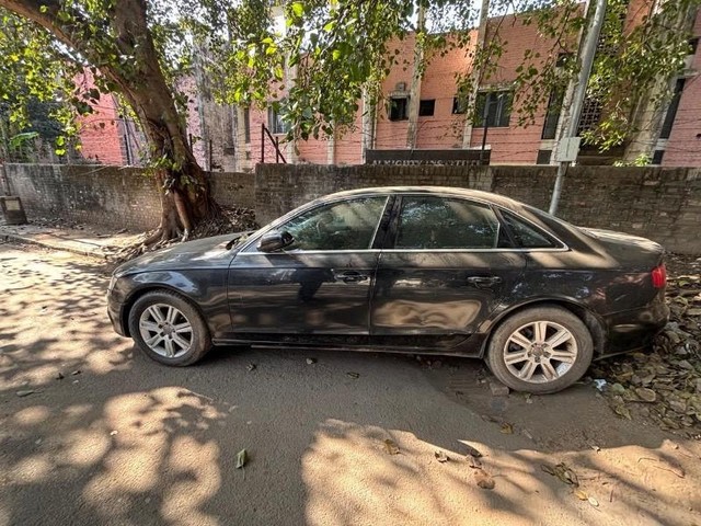 Second-hand 2011 Audi A4 2.0 TDI for sale in Chandigarh-2