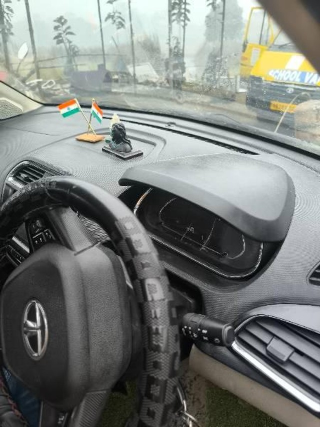Second-hand 2020 Tata Tiago XZ Plus for sale in East Champaran-3