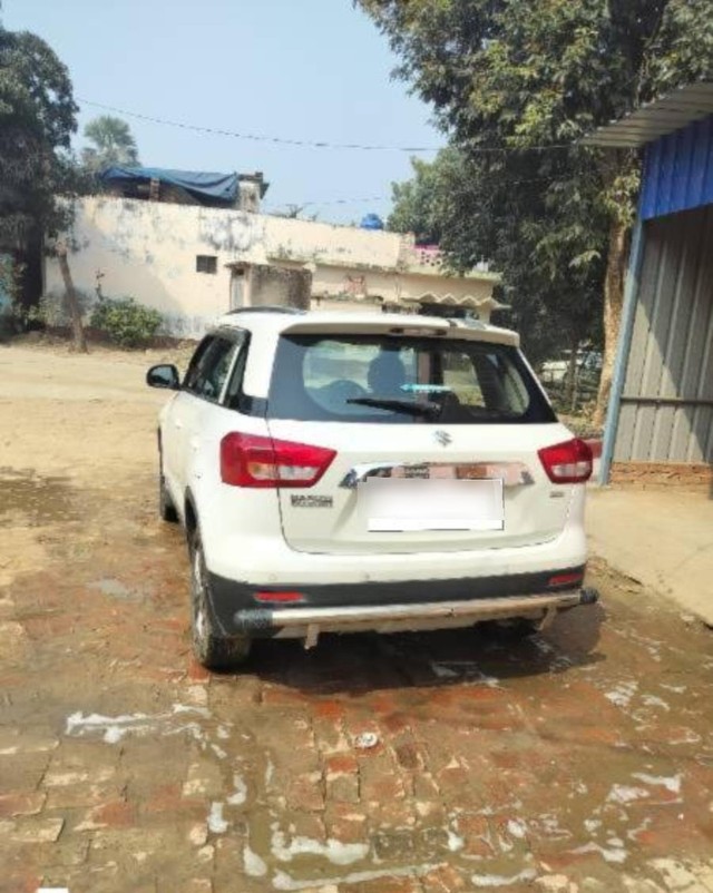 Second-hand 2018 Maruti Vitara Brezza ZDi for sale in Gorakhpur-3