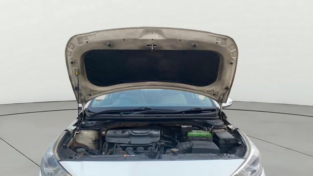 Second-hand 2019 Hyundai Verna VTVT 1.6 SX for sale in Bangalore-9