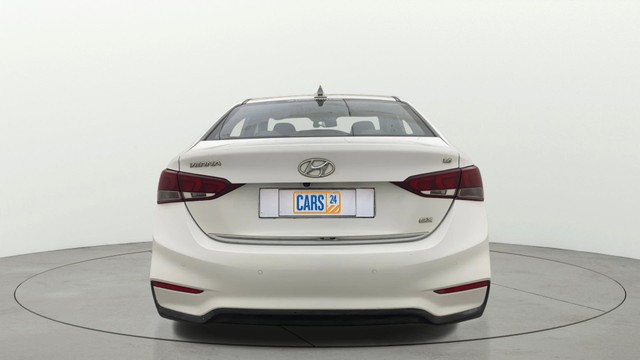 Second-hand 2019 Hyundai Verna VTVT 1.6 SX for sale in Bangalore-3