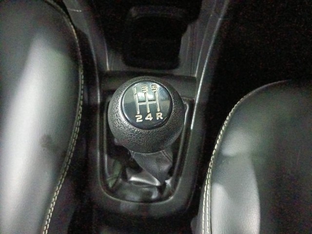 Second-hand 2015 Maruti Swift VXI for sale in Kochi-12