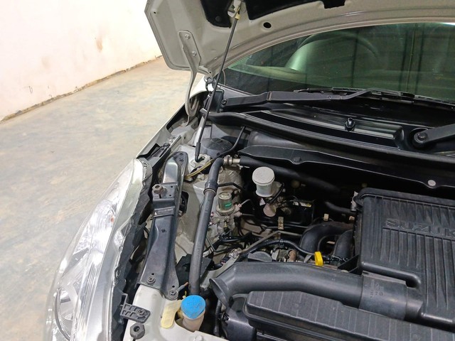 Second-hand 2015 Maruti Swift VXI for sale in Kochi-37