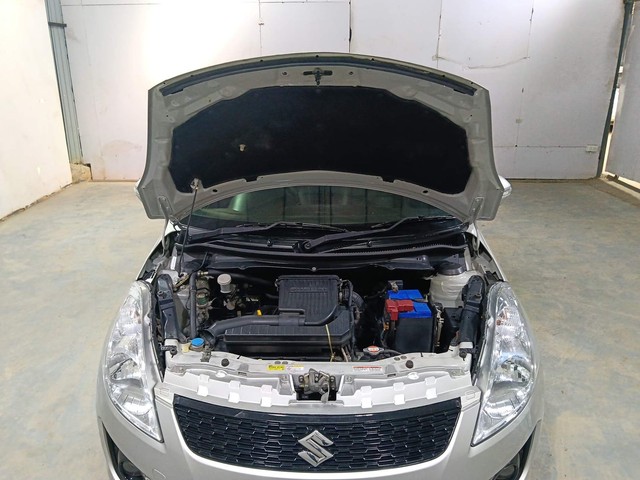 Second-hand 2015 Maruti Swift VXI for sale in Kochi-8