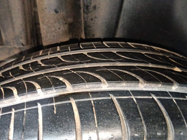 Second-hand 2015 Maruti Swift VXI for sale in Kochi-33