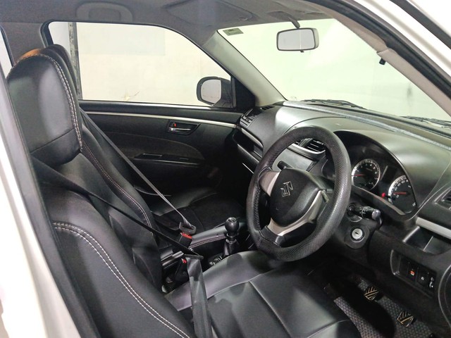 Second-hand 2015 Maruti Swift VXI for sale in Kochi-15