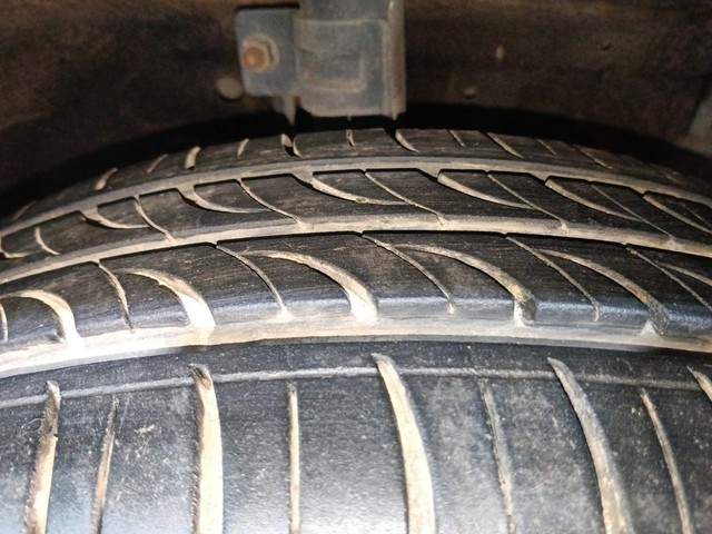 Second-hand 2015 Maruti Swift VXI for sale in Kochi-24