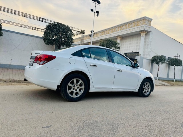 Second-hand 2012 Chevrolet Cruze LTZ for sale in Jaipur-2