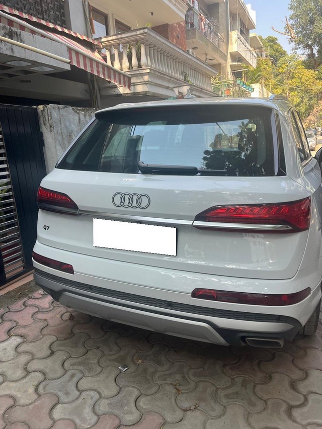 Second-hand 2025 Audi Q7 Premium Plus for sale in New Delhi-1