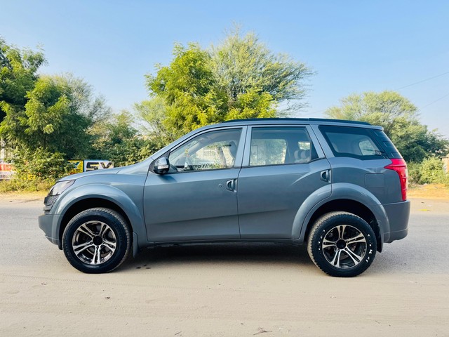 Second-hand 2015 Mahindra XUV500 W4 for sale in Jaipur-5