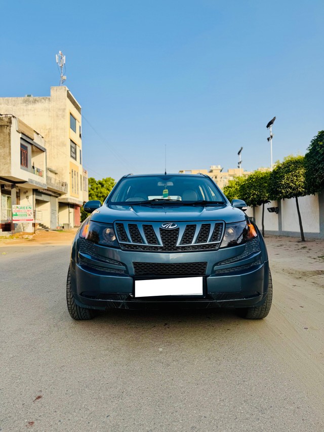 Second-hand 2015 Mahindra XUV500 W4 for sale in Jaipur-4