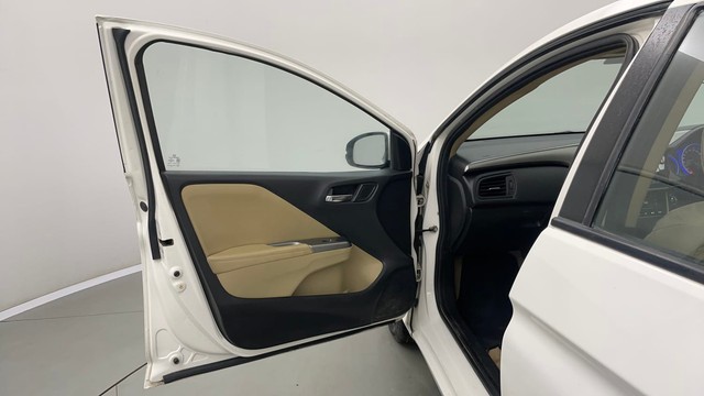 Second-hand 2015 Honda City VX MT for sale in Jaipur-32