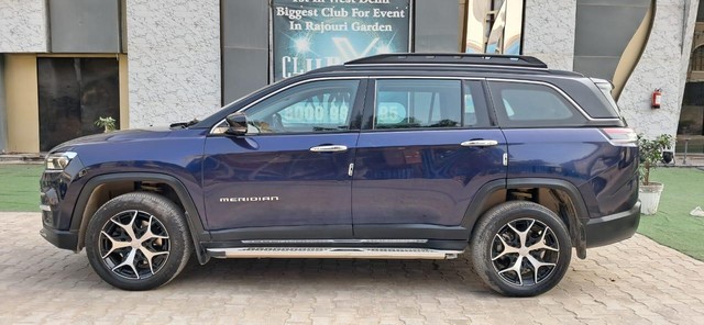 Second-hand 2024 Jeep Meridian Limited Opt 4x4 AT for sale in New Delhi-17