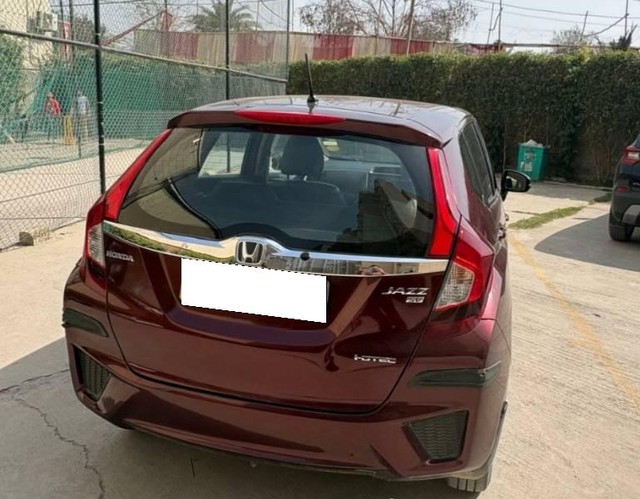 Second-hand 2016 Honda Jazz 1.5 E i DTEC for sale in Greater Noida-2