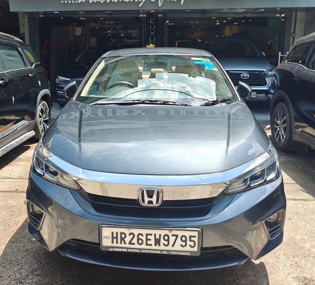 Second-hand 2022 Honda City V CVT for sale in New Delhi-3