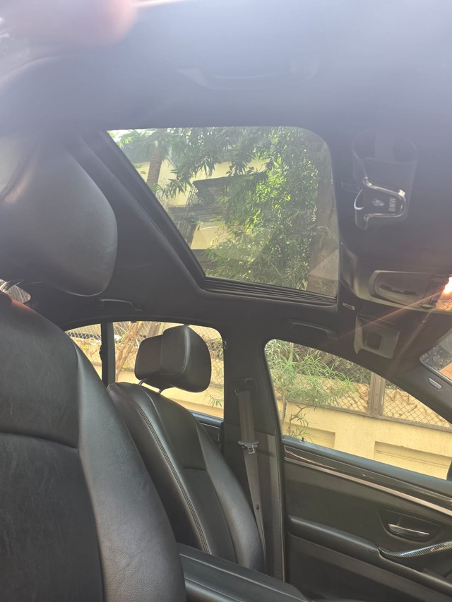 BMW 5 Series 520d Sedan Second-hand 2010 BMW 5 Series 520d Sedan for sale in Mumbai-13