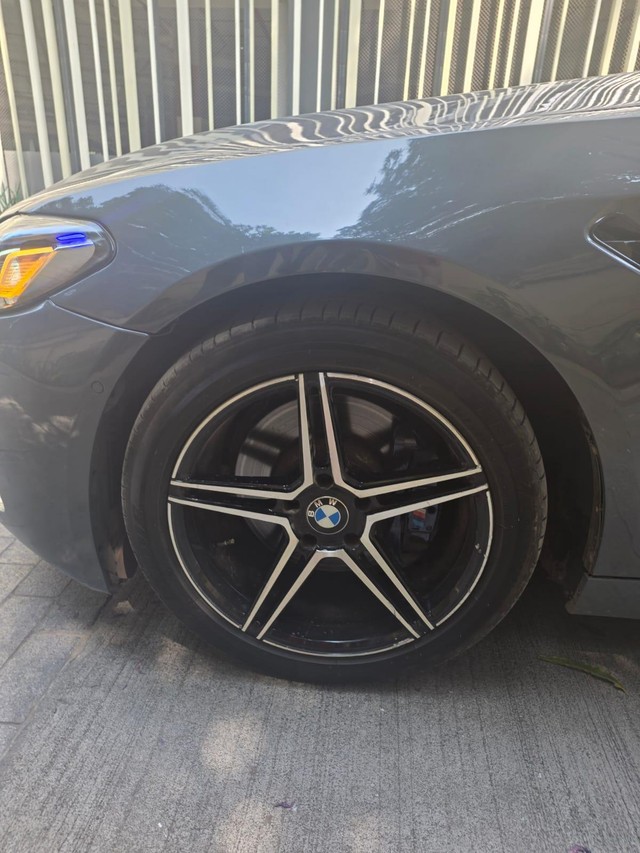 BMW 5 Series 520d Sedan Second-hand 2010 BMW 5 Series 520d Sedan for sale in Mumbai-4