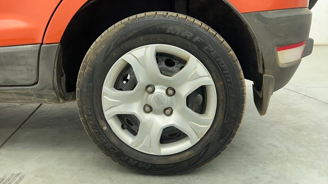 Second-hand 2015 Ford Ecosport 1.5 TDCi Trend BSIV for sale in Chennai-19