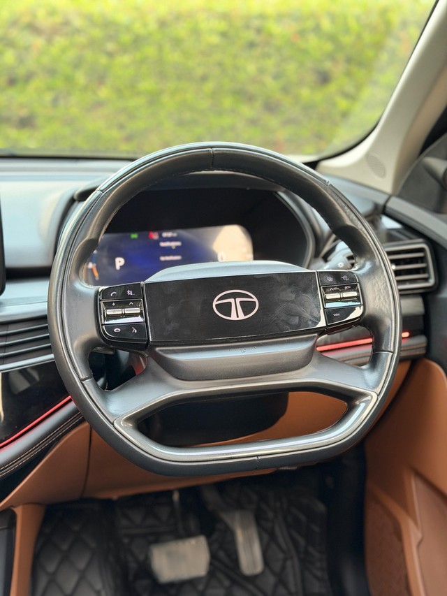 Second-hand 2024 Tata Harrier Adventure Plus AT for sale in Surat-17
