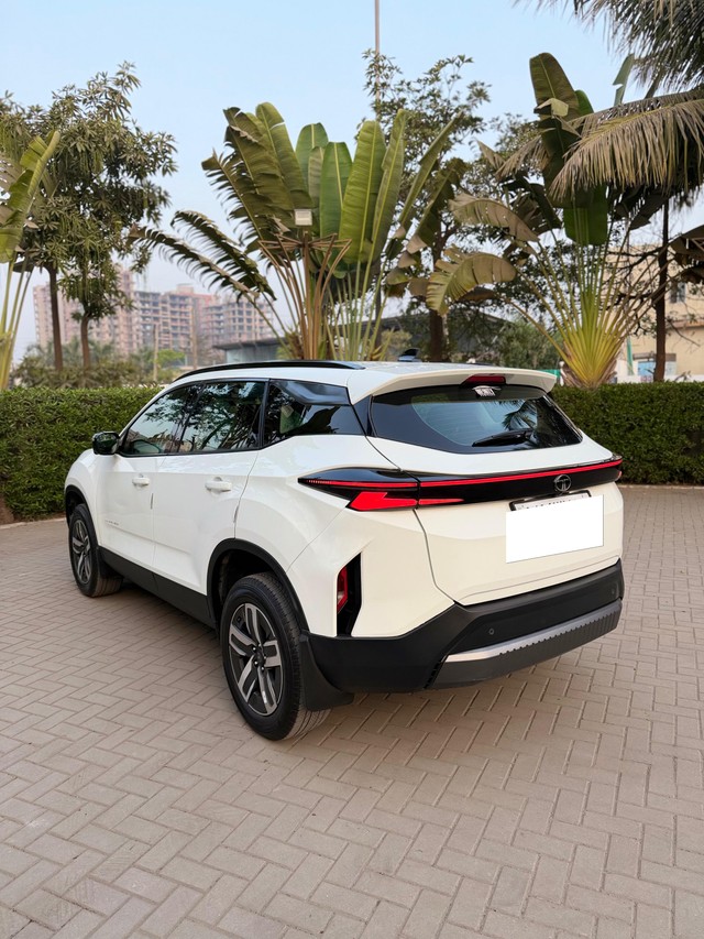 Second-hand 2024 Tata Harrier Adventure Plus AT for sale in Surat-10