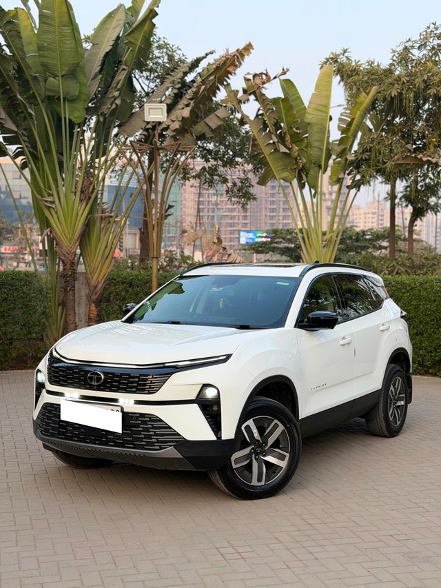 Second-hand 2024 Tata Harrier Adventure Plus AT for sale in Surat-3