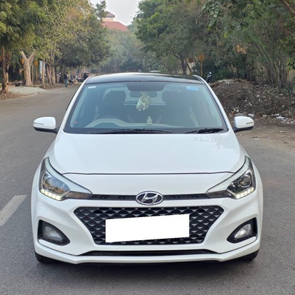 Hyundai i20 Petrol Asta Option Second-hand 2018 Hyundai i20 Petrol Asta Option for sale in New Delhi