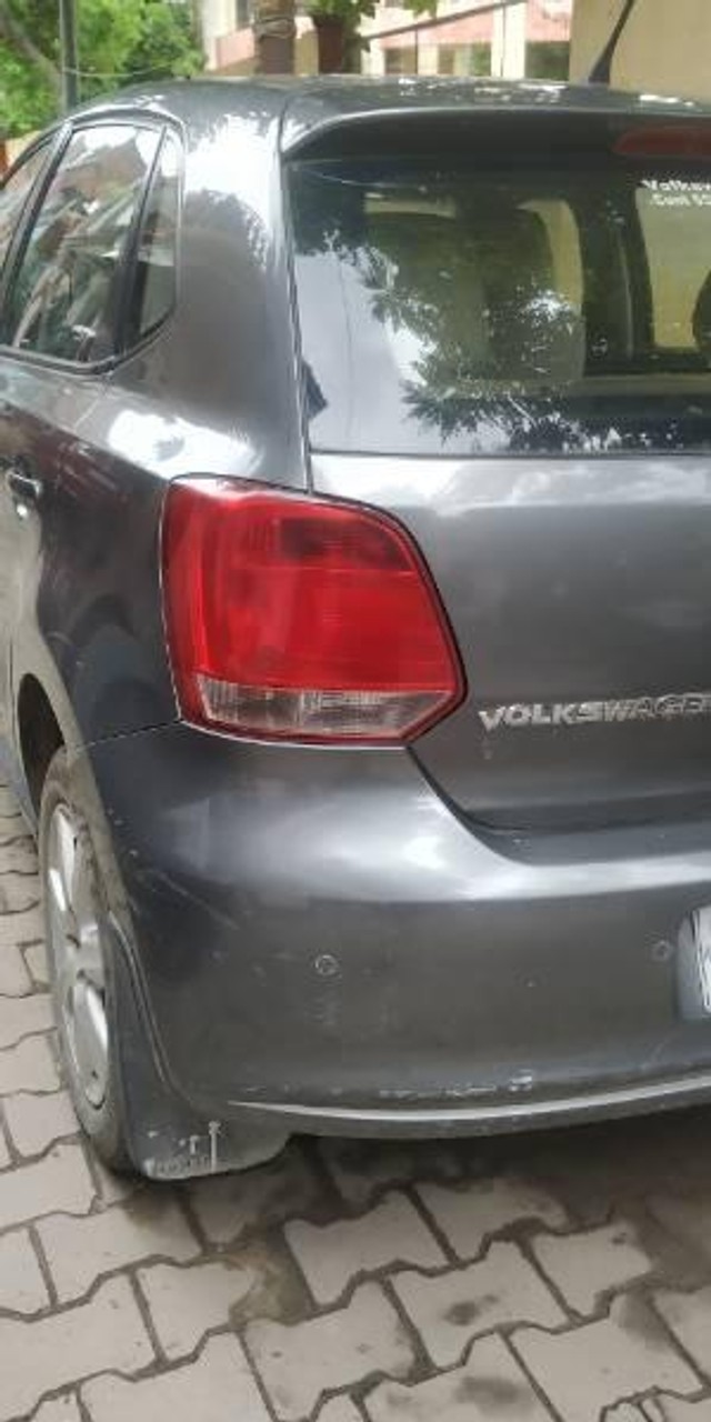 Second-hand 2012 Volkswagen Polo IPL II 1.2 Petrol Highline for sale in Allahabad-5